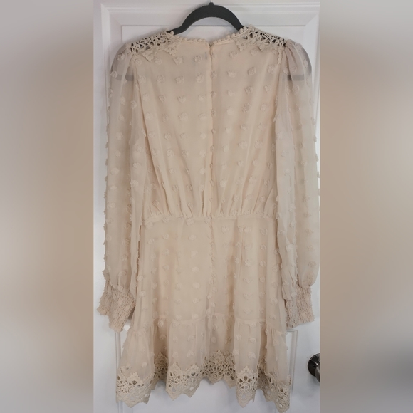 Lulu's Lust Or Love Cream Embroidered Lace Long Sleeve Dress size medium - Picture 3 of 13